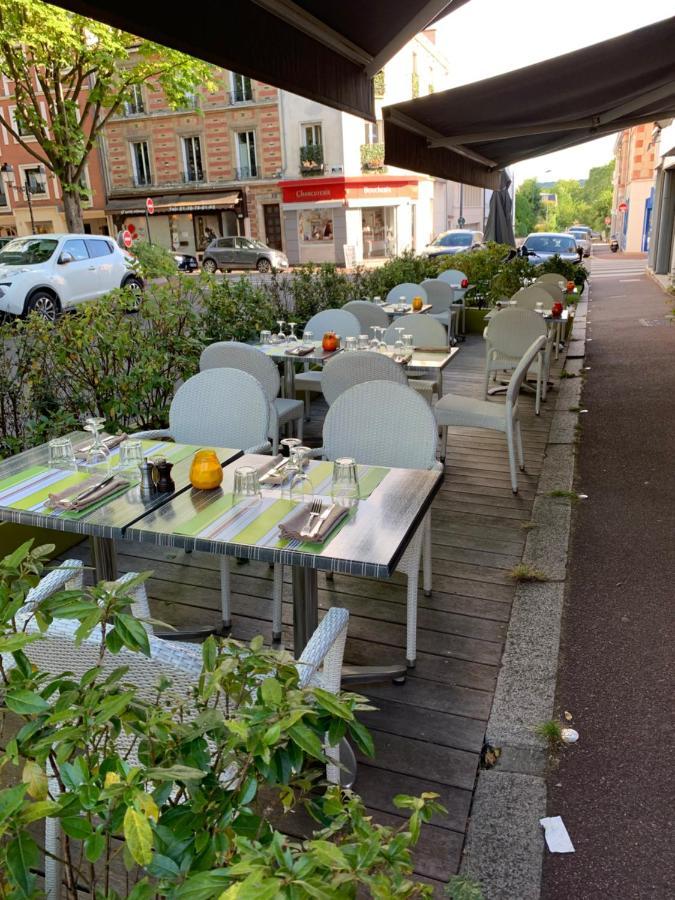 Hotel Des 3 Marches- Logis Hotel Restaurant Le Vésinet Zewnętrze zdjęcie